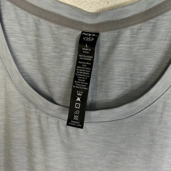 New York Laundry EUC Light Blue Workout Tank Top sz L - Image 2