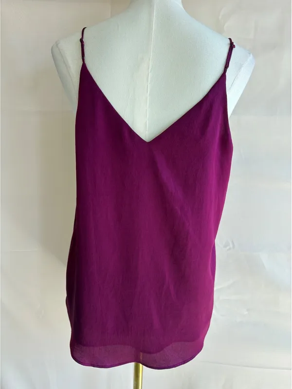 Express Women's Medium Purple Sleeveless V-Neck Camisole Top - Image 2