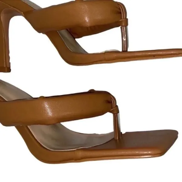 PrettyLittleThing Padded Brown Square Mouth Thong Sandals(Size 5) - Image 4