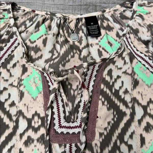 BKE Aztec Print Blouse - Image 3