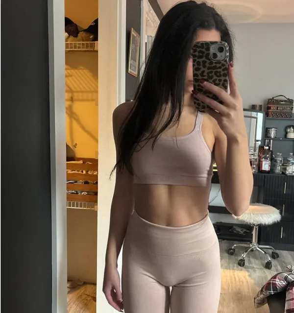 pink set active workout set - Image 2