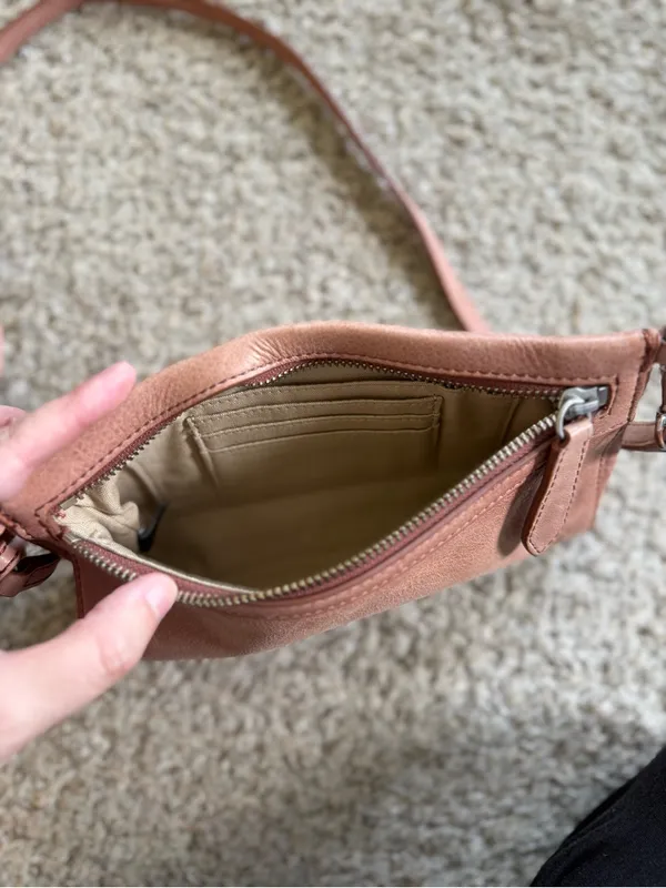 Frye Reed Leather Wristlet Crossbody in Dusty Rose - Image 10