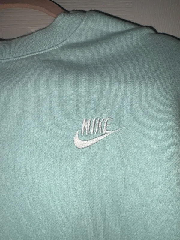 Nike Sweatshirt - Image 3