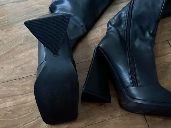 Women’s Black Knee - Image 4