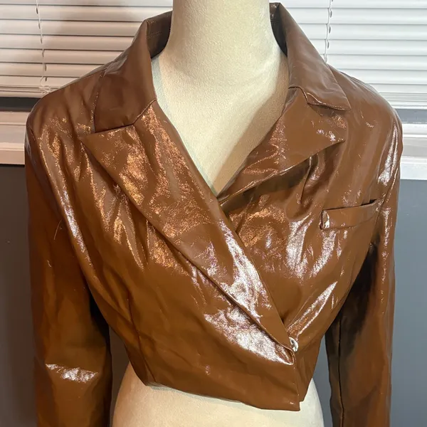 Forever 21 Chocolate Brown Faux Leather Cropped Blazer | Y2K 90s Vintage Inspired | Size - Image 3