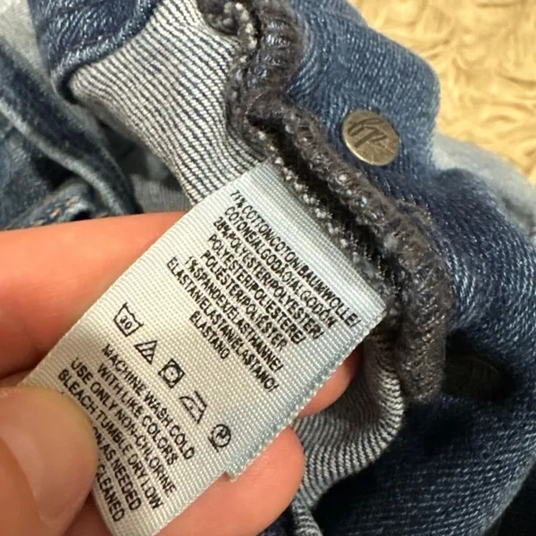 Free people we the free mid rise overalls size 27 - Image 4