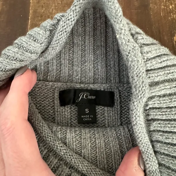 J.Crew roll-neck cable knit sweater in Gray🩶 - Image 2