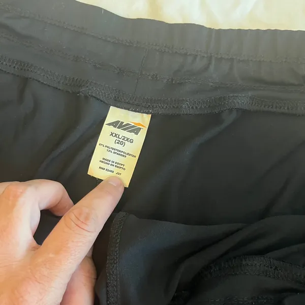 Avia Women's Running Athletic Shorts Black XXL Zippered Pockets - Image 3