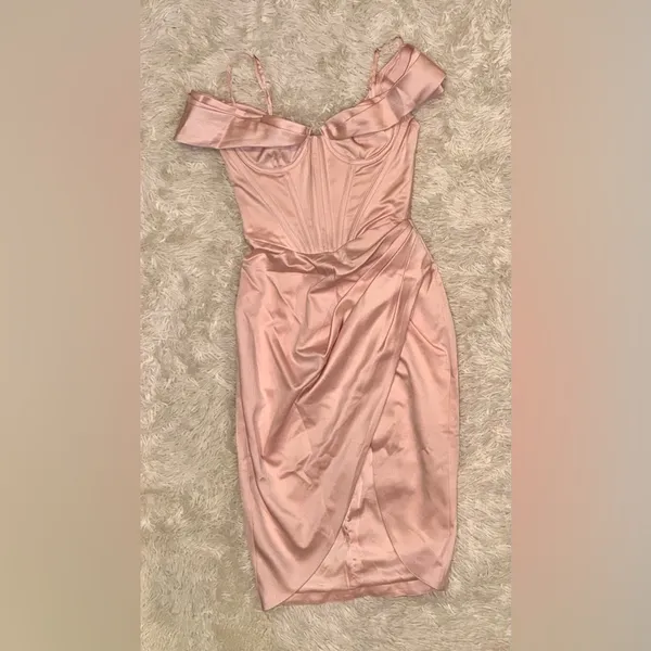 NWOT HOUSE OF CB 'Camila' Blush Off Shoulder Corset Dress sz XS - Image 6