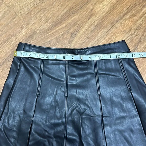 Hollister Ultra High-Rise Black Leather Pleated Skirt Sz S - Image 7