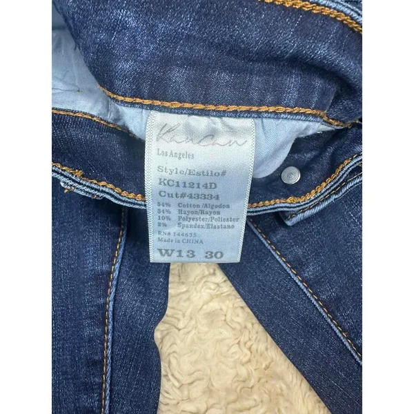 KanCan classic medium to dark wash mid-rise skinny jeans Size 13/30 - Image 3