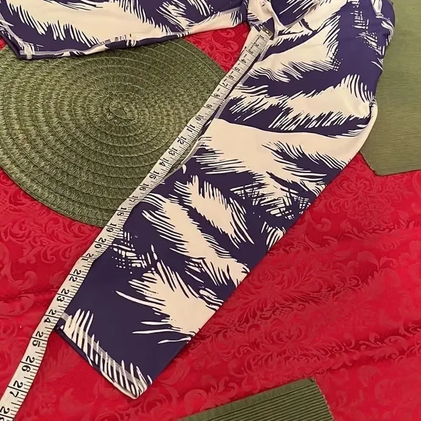 NWT fabletics leggings! Super soft and cute! - Image 7