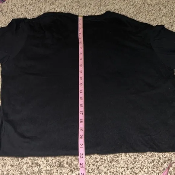 5/$30 🎈 Square Apple studios XL‎ anime eyes cropped top - Image 5