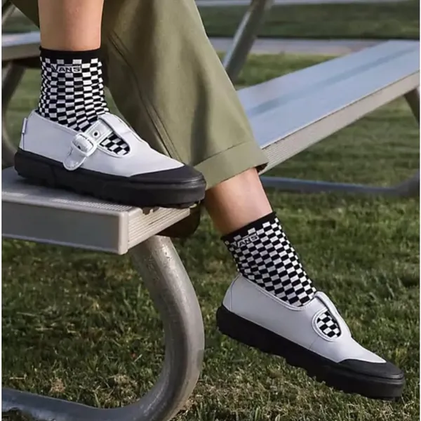 NEW VANS Style 93 Mary Jane Canvas Coated Sneakers silver black womens us 10 - Image 2
