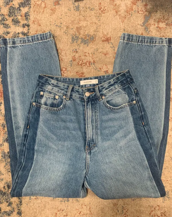 Glassons Two Toned High Waisted Jeans - Image 4