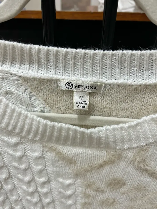 Versona Sweater - Image 3