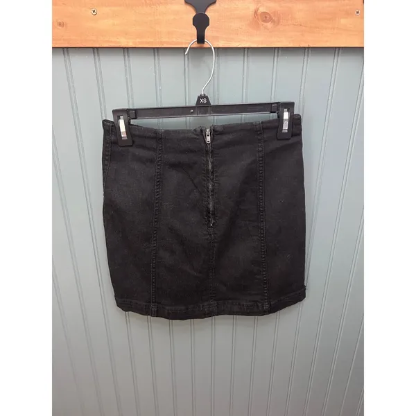 Free People Black Denim Mini Skirt High Waisted Seamed Back Zip Size 4 - Image 3