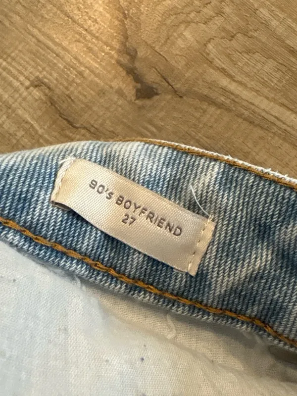 PacSun 90s boyfriend size 27 light wash cargo jeans - Image 3
