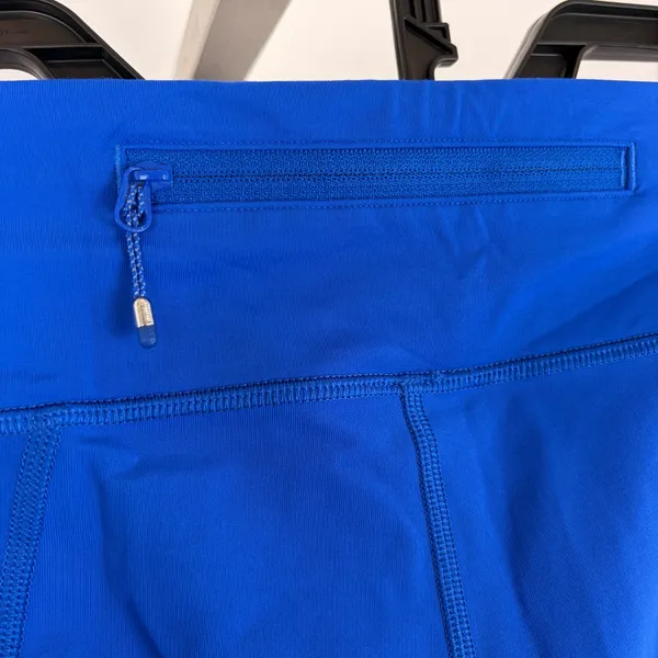 Lululemon cobalt blue cropped leggings - Image 7