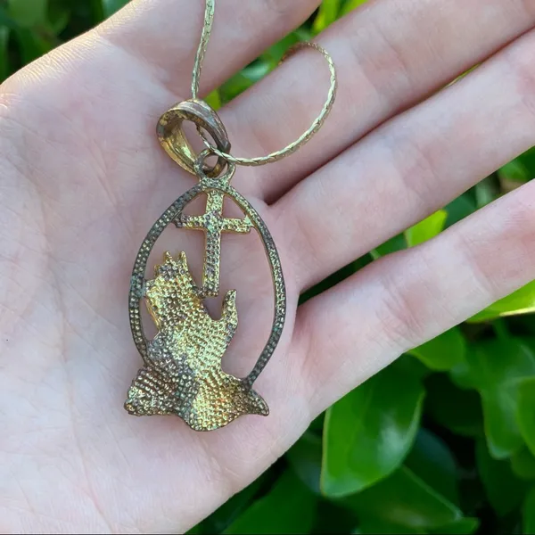 Gold Color Praying Hands Rhinestone Cross Necklace - Image 4