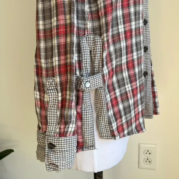 Free People Flannel Shirt Red And Gray Button Down Lined Size S - Image 3