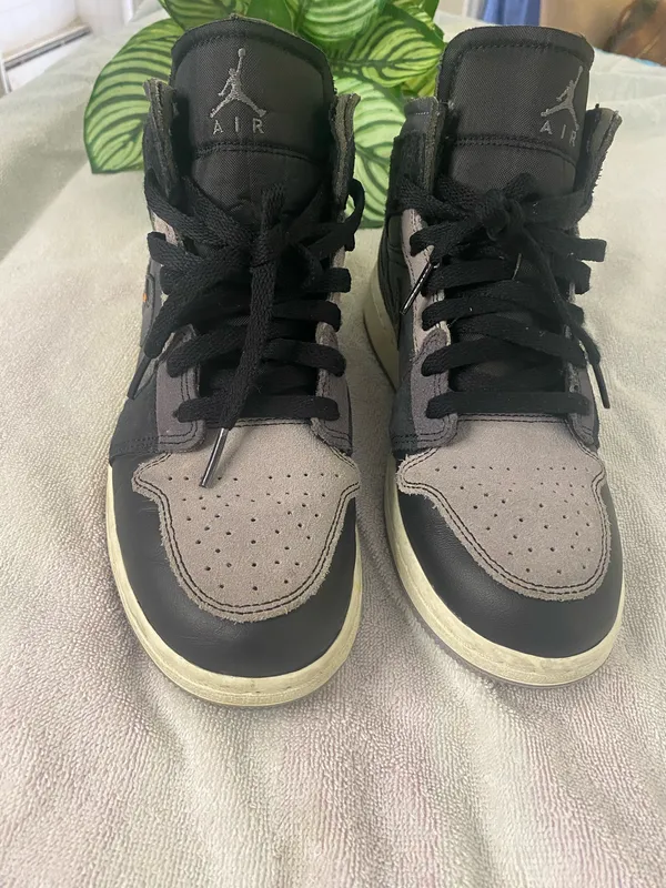 Air Jordan 1 SE Craft Mid Inside Out - Black ( Kids Size 5.5 - Image 2