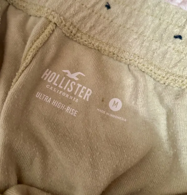 Hollister Terry Outfit Set - Image 2