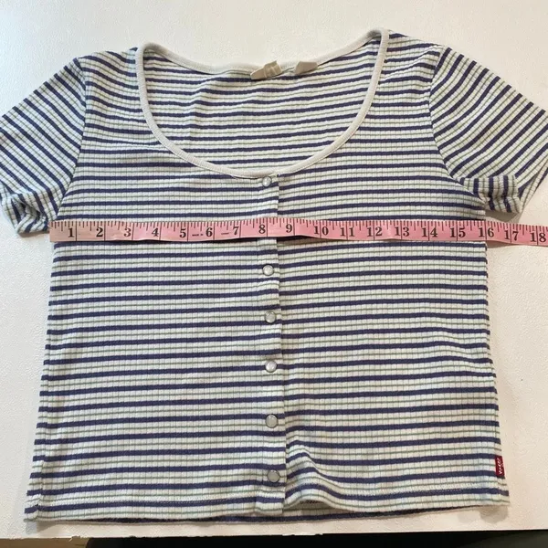 Levi’s Striped Ribbed Button Front Top Medium Y2K Baby Tee - Image 6