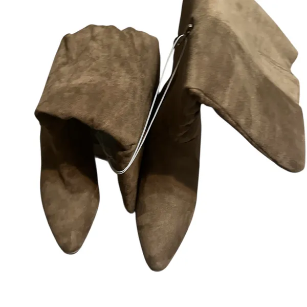 Universal Threads Harlan Tall Boots SIZE 10 Camel in color NEW - Image 3