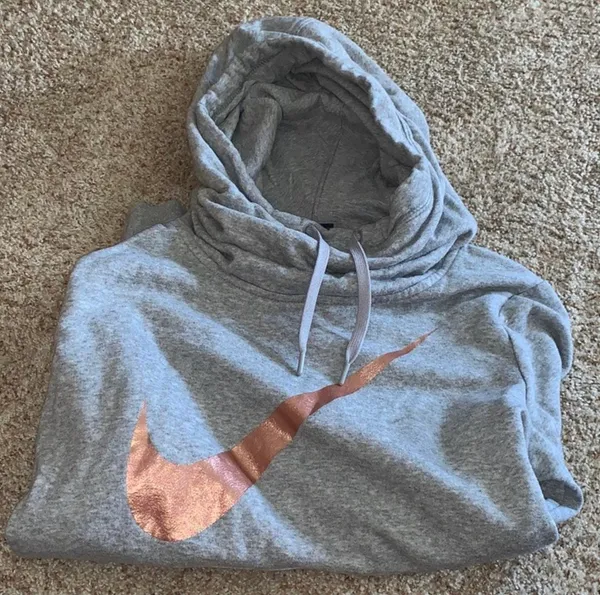Nike Sweatshirt Hoodie - Image 2