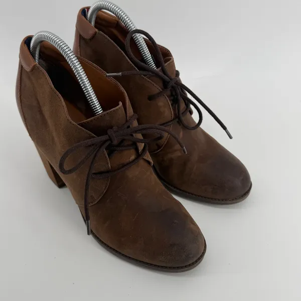 Tommy Hilfiger Duff Brown Suede‎ Leather Lace Up Block Heel Ankle Booties 8.5M - Image 2