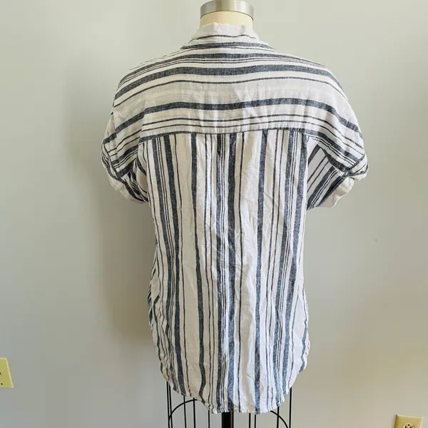 BeachLunchLounge Striped Button Down Short Sleeve Shirt- Size Small - Image 4