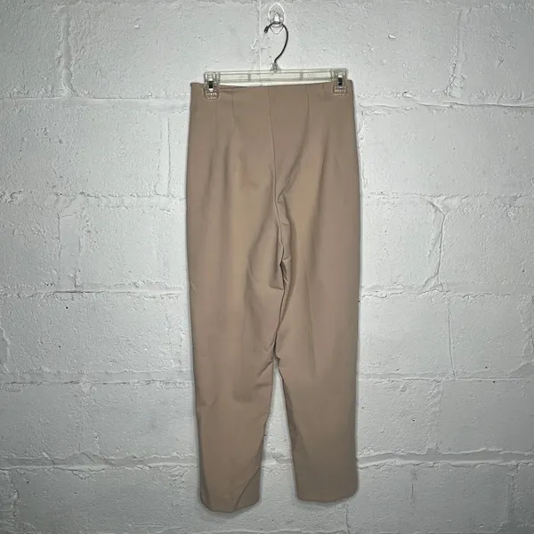 Zara Women's Cream High Waist‎ Cropped Button Trouser Pants Size Small - Image 2