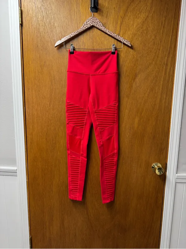 ALO Yoga Leggings Moto Airbrush Active Workout Pants Red XS Gym Pilates Fitness - Image 15