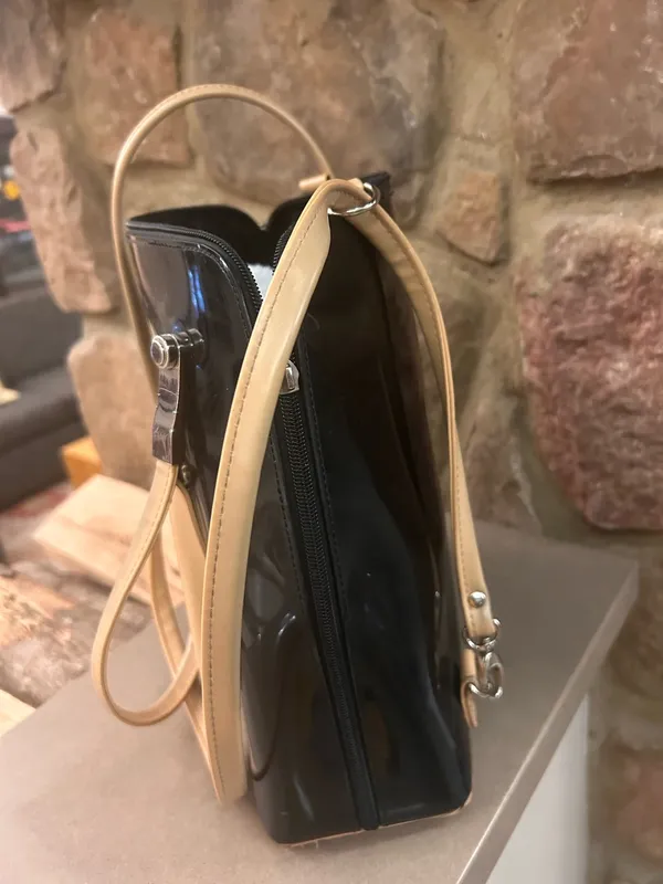 Purse/backpack Beijo London Paris New York convertible vinyl-Beauty! - Image 3
