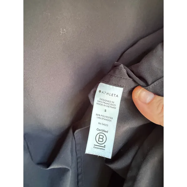 Athleta Zephyr Tank Black Featherweight Stretch Travel Top Size Small 530125 - Image 4