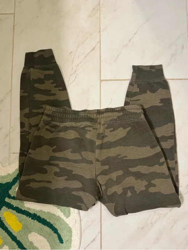 Violent Gentleman Hockey Club Camo Jogger Pants - Image 4