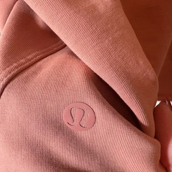 lululemon la boxy crew. Size M/L. Color Pin Savannah. Excellent preloved - Image 3