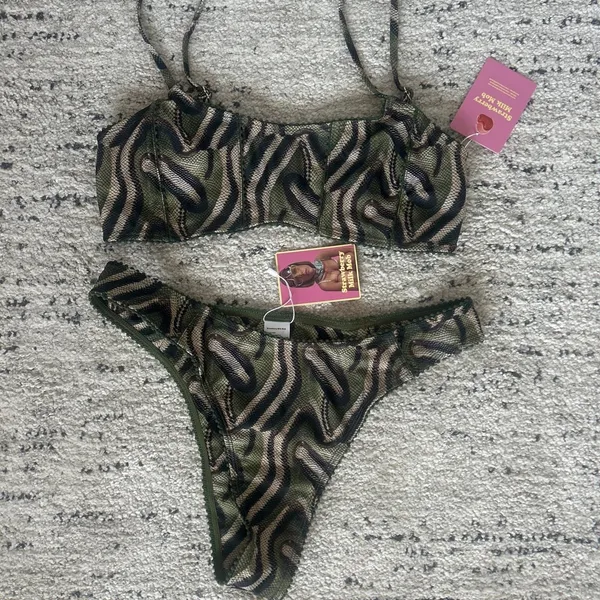 Strawberry milk mob bikini Green Size L - Image 4