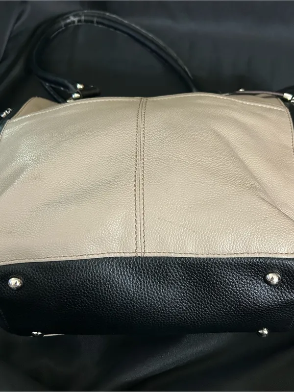 Tignanello Classic Two-Tone Tote Bag Black & Cream - Image 11