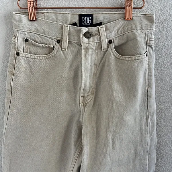 Urban Outfitters BDG Slim Straight Neutral Denim Jeans 26 - Image 4