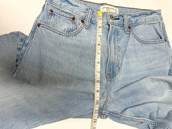 Abercrombie High Rise Loose Jean - Image 12