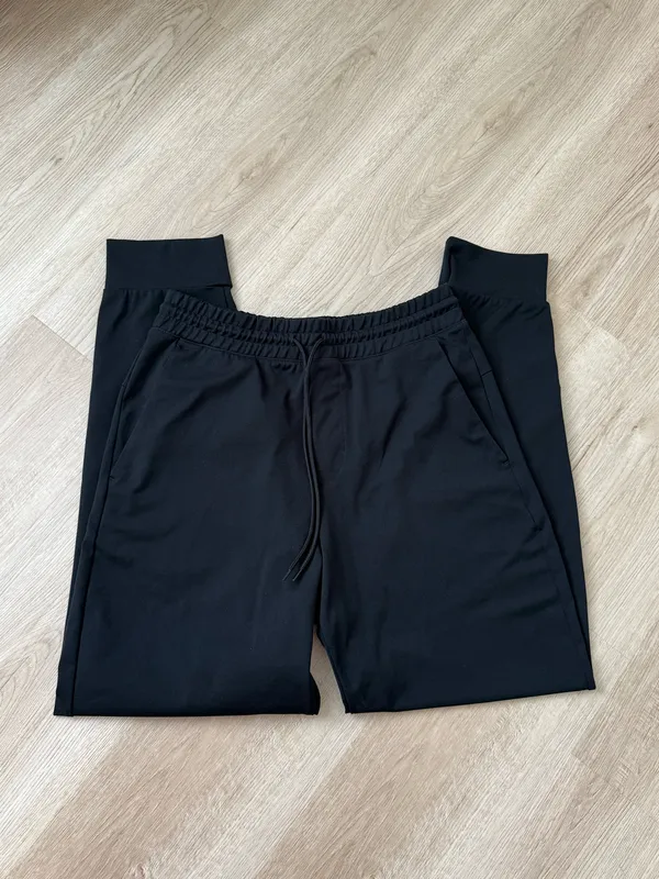 Uniqlo Ultra Stretch Active Jogger Pants - Image 2
