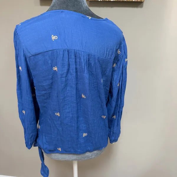 Figueroa & Flower Med Blouse Embroidered Faux Wrap Royal Blue Side Tie Crinkled - Image 5