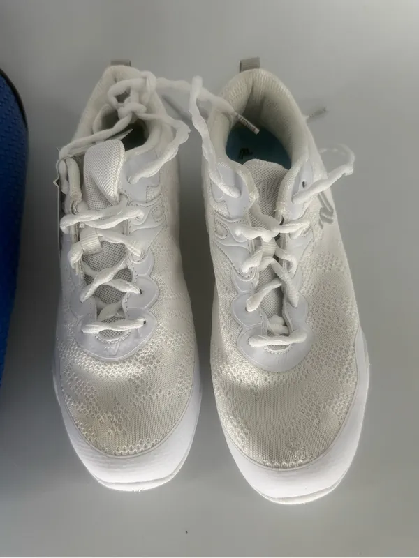 Varsity V4S Cheer Shoes Size 7 New White Knit Athletic Sneakers Blue Bag AeroFlo - Image 9