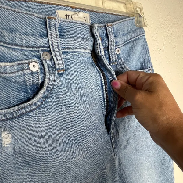 Madewell The Perfect Vintage Jean‎ Light Wash Distressed Raw Hem DM5773 Size 24 - Image 3