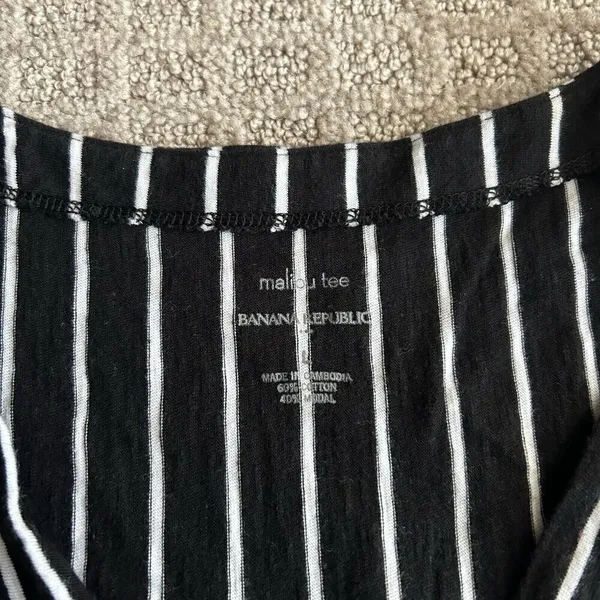 Banana Republic Top‎ Malibu Large L Black White Stripe Sleeveless V-Neck 90s Y2K - Image 2