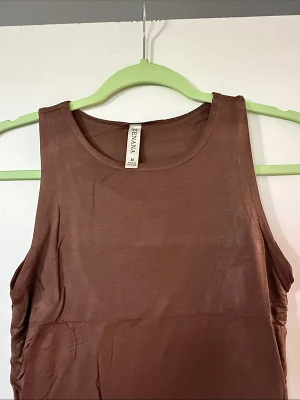 NWOT Zenana Outfitters Brown Scoop Neck Tank Top - Image 3