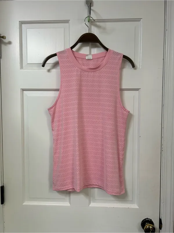 Women’s Pink Eyelet Performance Tank Top Size M - Image 3
