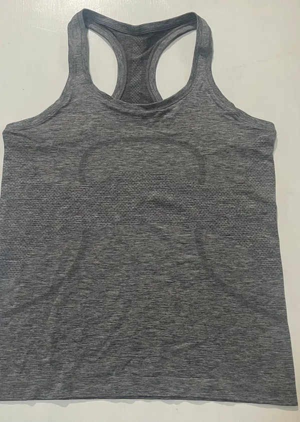 Lululemon tank - Image 3
